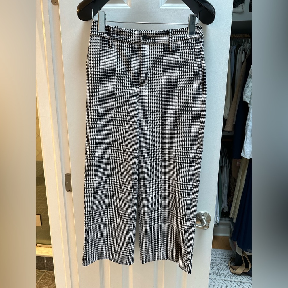 Banana Republic Black & White Houndstooth crop Trouser Pants - Sz: 2
